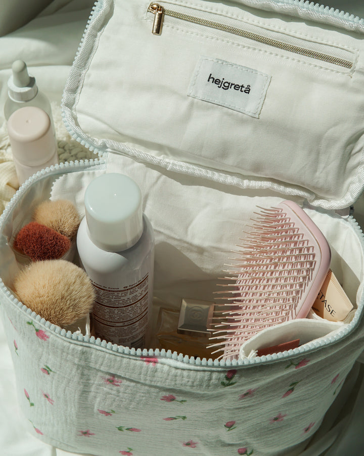 Flower Bucket ☼ Beauty Bag