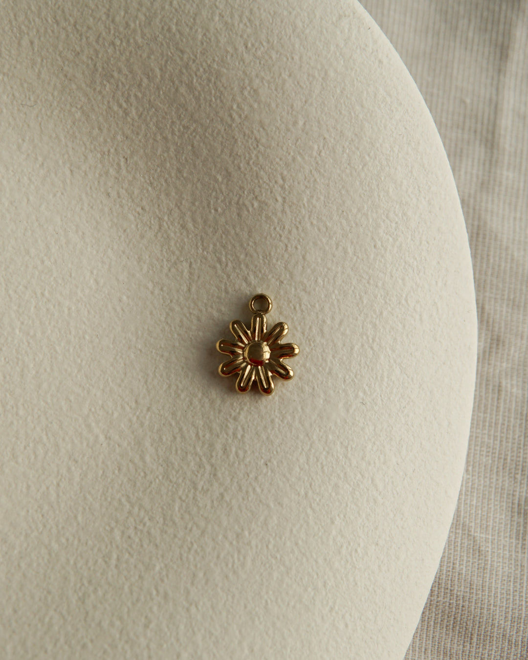 Golden Flower ☼ Charm