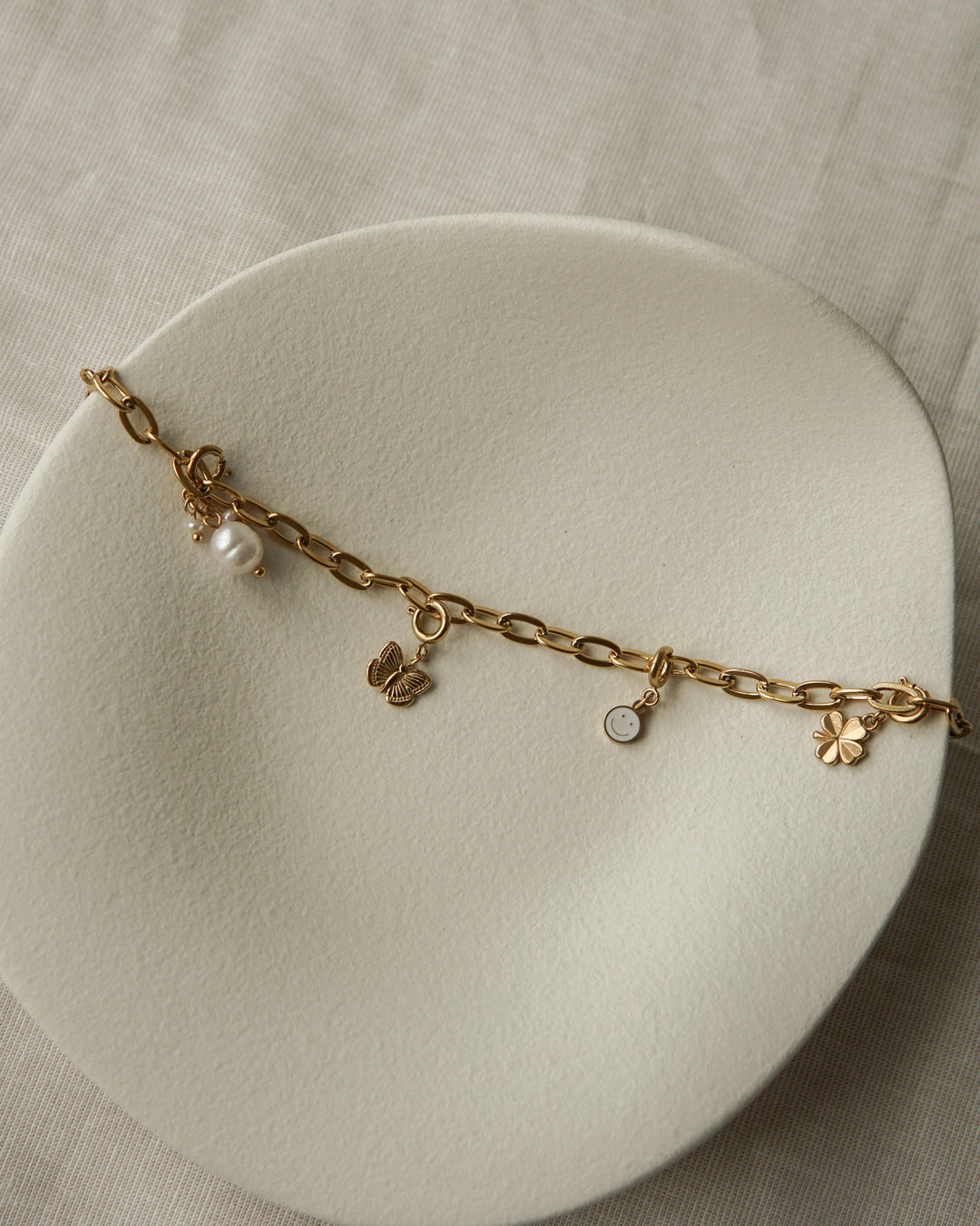 Clover ☼ Charm